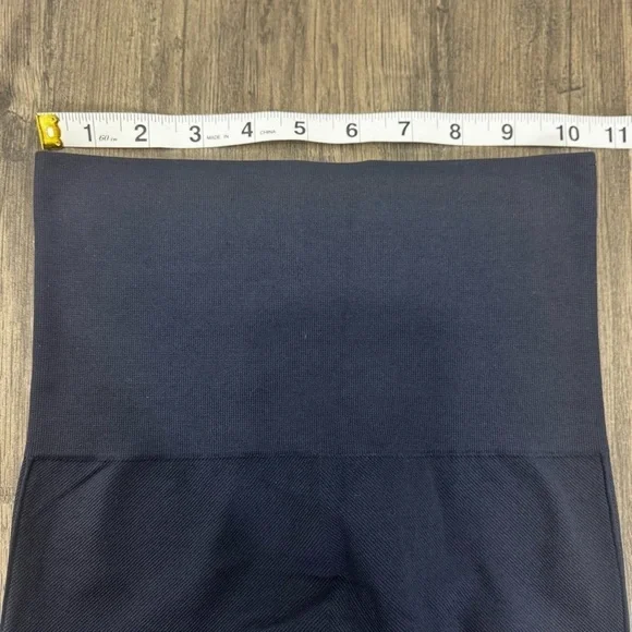 Spanx Look At Me Now Leggings Women’s XS | Port Navy | Sculpting High-Rise - Picture 9 of 12